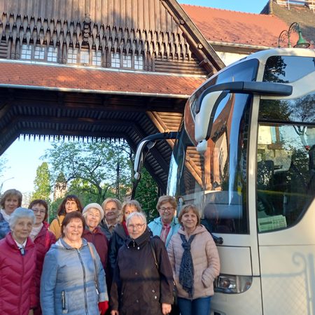Közösségépítő buszos kirándulások
